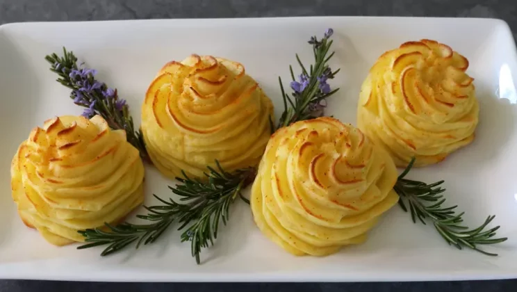 Easy Duchess Potatoes Recipe You Can Make in 30 Minutes