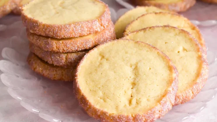How to Make the Perfect Sparkling Shortbread Cookies at Home