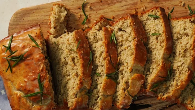 How to Make Rosemary-Garlic Beer Bread (Easy Recipe Step-by-Step)