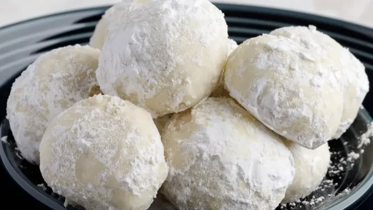 Simple & Affordable Russian Tea Cakes Recipe