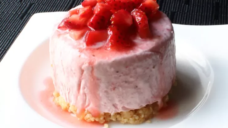 Simple and Delicious Strawberry Semifreddo for Beginners