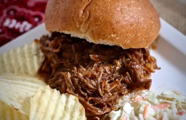 Easy Instant Pot Pulled Pork Sandwiches Recipe You Can Make in 30 Minutes