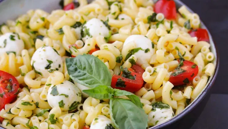 Simple & Affordable Pesto Pasta Caprese Salad Recipe